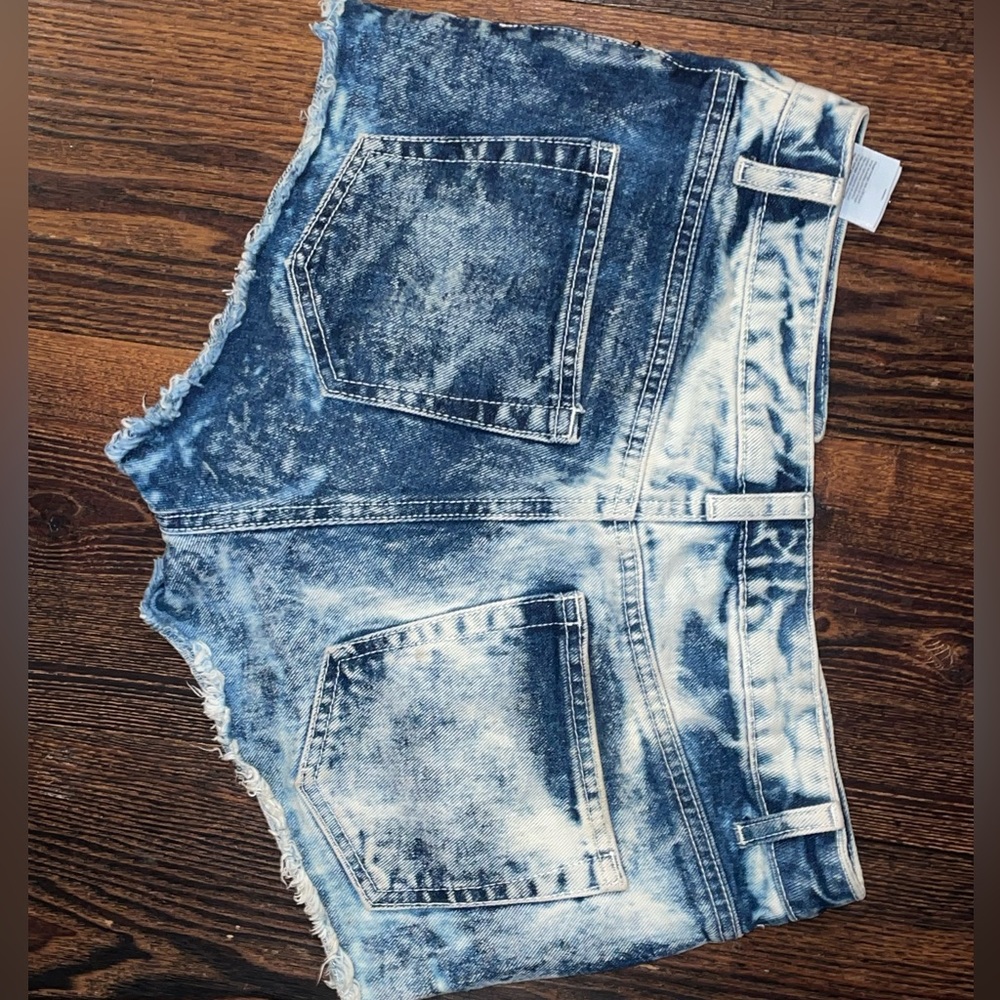 Topshop moto jean shorts size 6